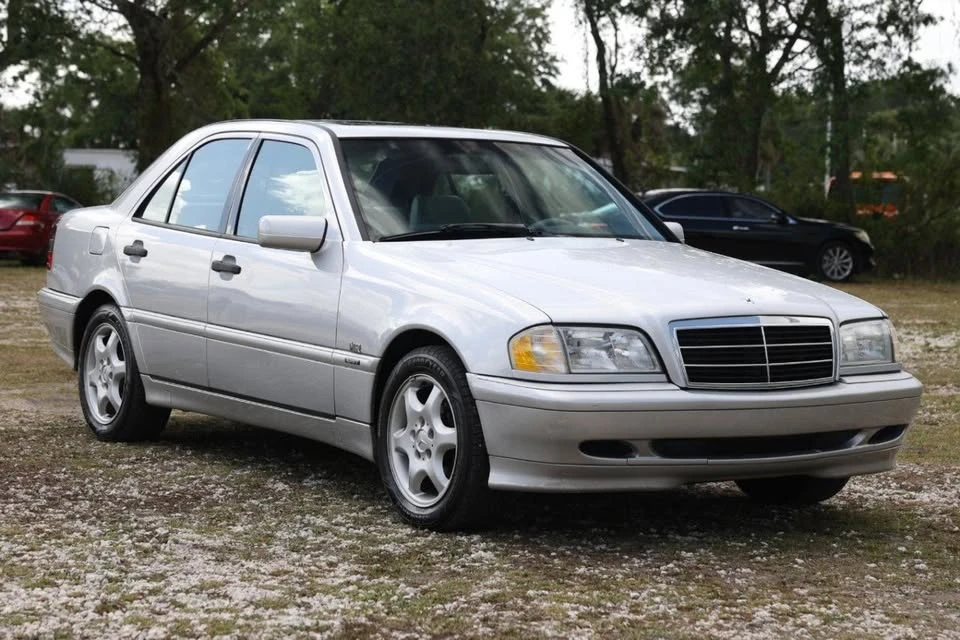 2000 Mercedes-Benz W202 C-Class - Image 15 of 20