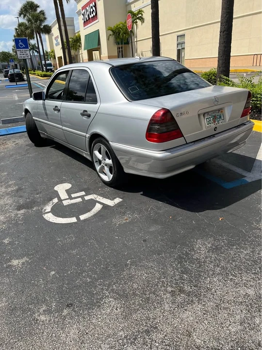 2000 Mercedes-Benz W202 C-Class - Image 3 of 8