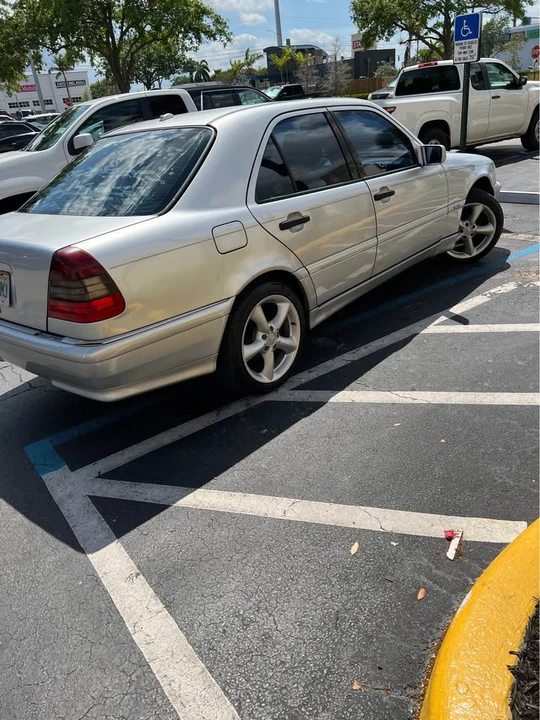 2000 Mercedes-Benz W202 C-Class - Image 4 of 8