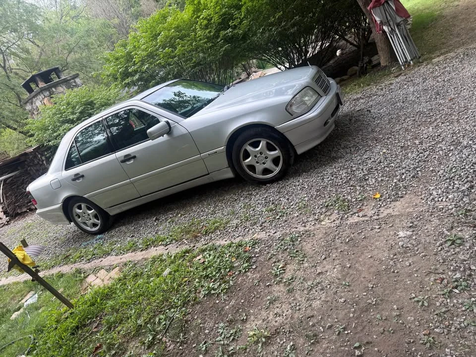 2000 Mercedes-Benz W202 C-Class - Image 5 of 5