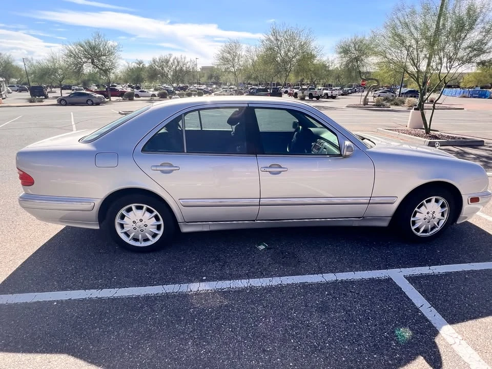 2000 Mercedes-Benz W210 E-Class - Image 5 of 17