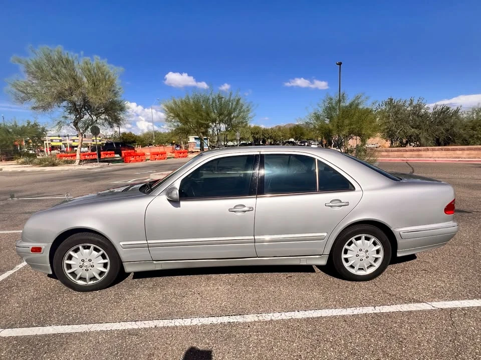 2000 Mercedes-Benz W210 E-Class - Image 2 of 17