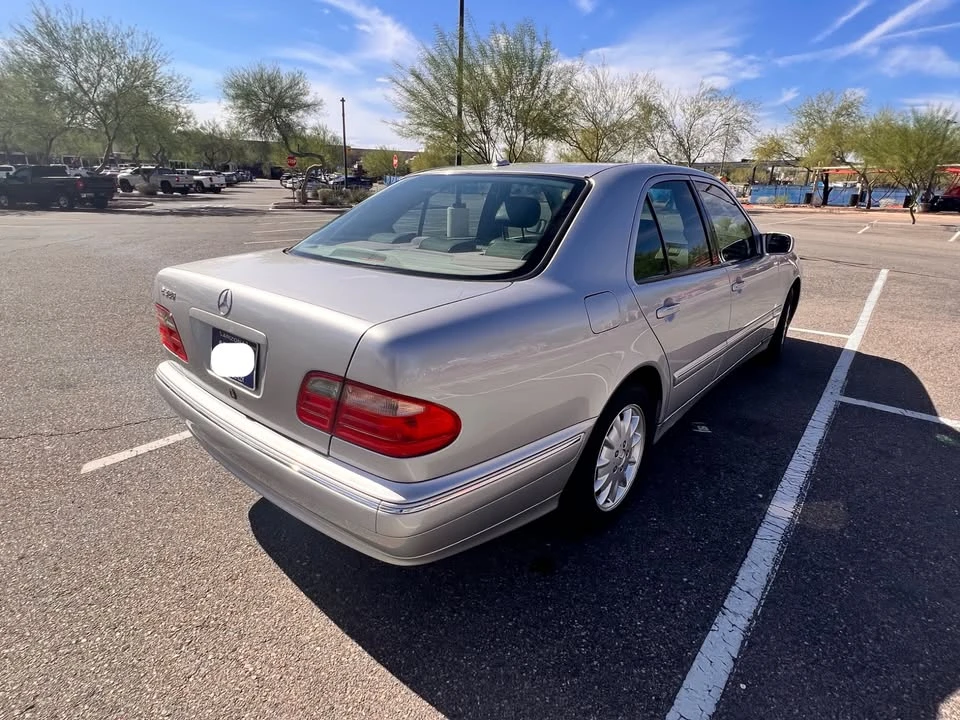 2000 Mercedes-Benz W210 E-Class - Image 8 of 17