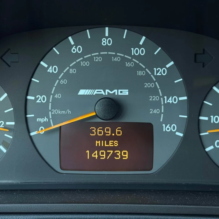 2000 Mercedes-Benz W210 E 36 & E 50 & E 55 & E 60 AMG - Image 8 of 9