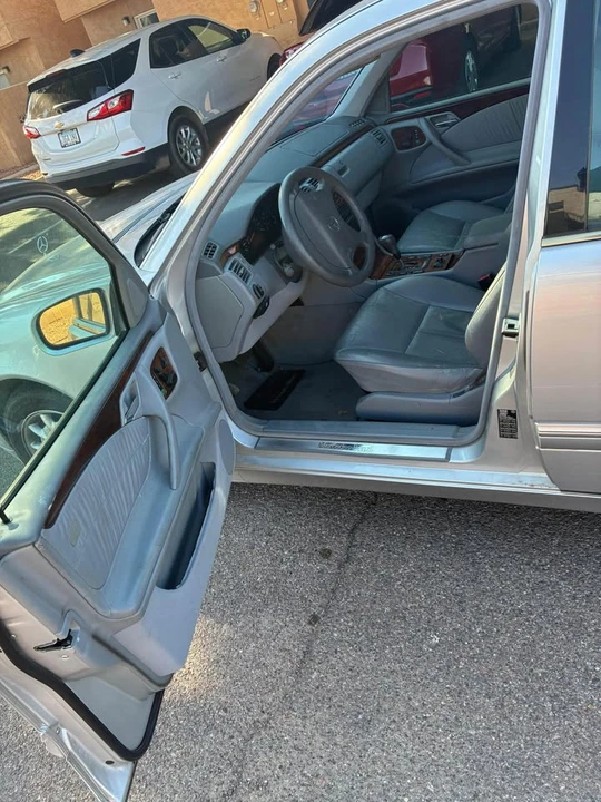 2000 Mercedes-Benz W210 E-Class - Image 4 of 13