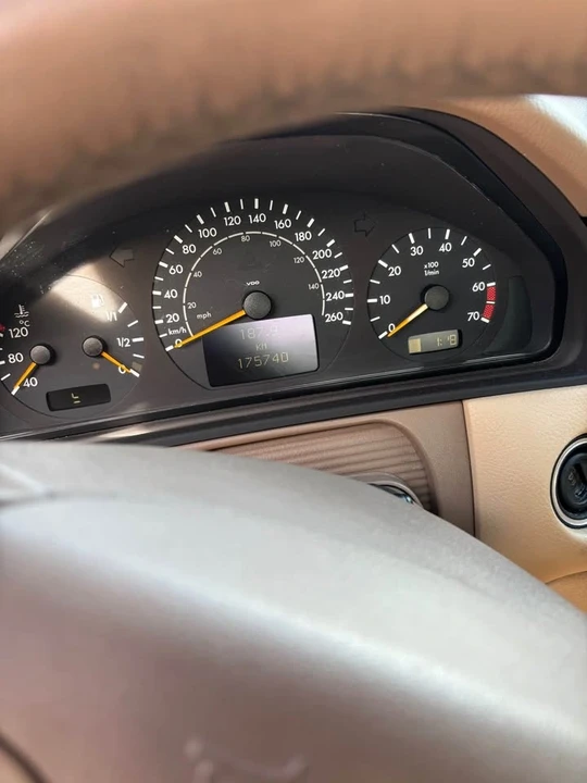 2000 Mercedes-Benz W210 E-Class - Image 6 of 7