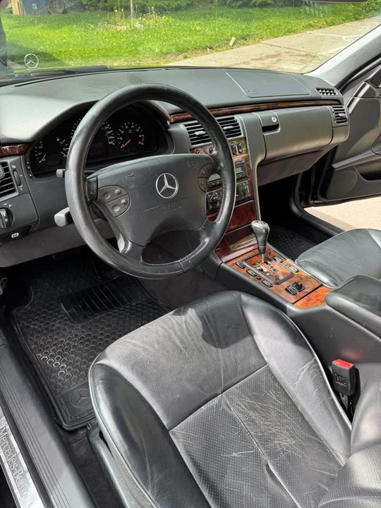 2000 Mercedes-Benz W210 E-Class - Image 8 of 19