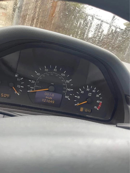 2000 Mercedes-Benz W210 E-Class - Image 3 of 7