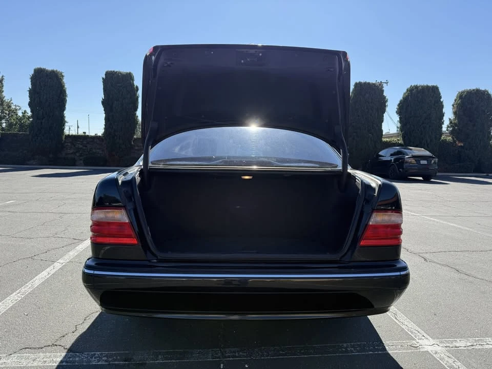 2000 Mercedes-Benz W210 E-Class - Image 4 of 17