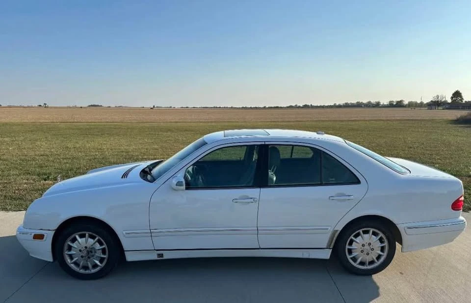 2000 Mercedes-Benz W210 E-Class - Image 4 of 14