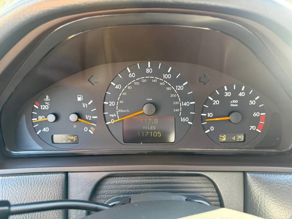 2000 Mercedes-Benz W210 E-Class - Image 12 of 16