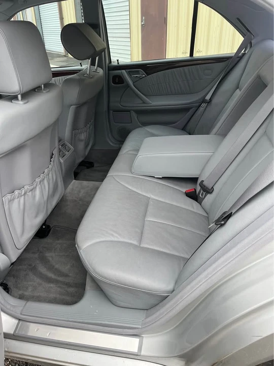 2000 Mercedes-Benz W210 E-Class - Image 8 of 14