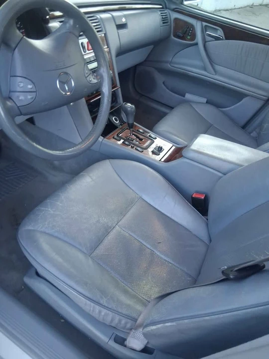 2000 Mercedes-Benz W210 E-Class - Image 8 of 16