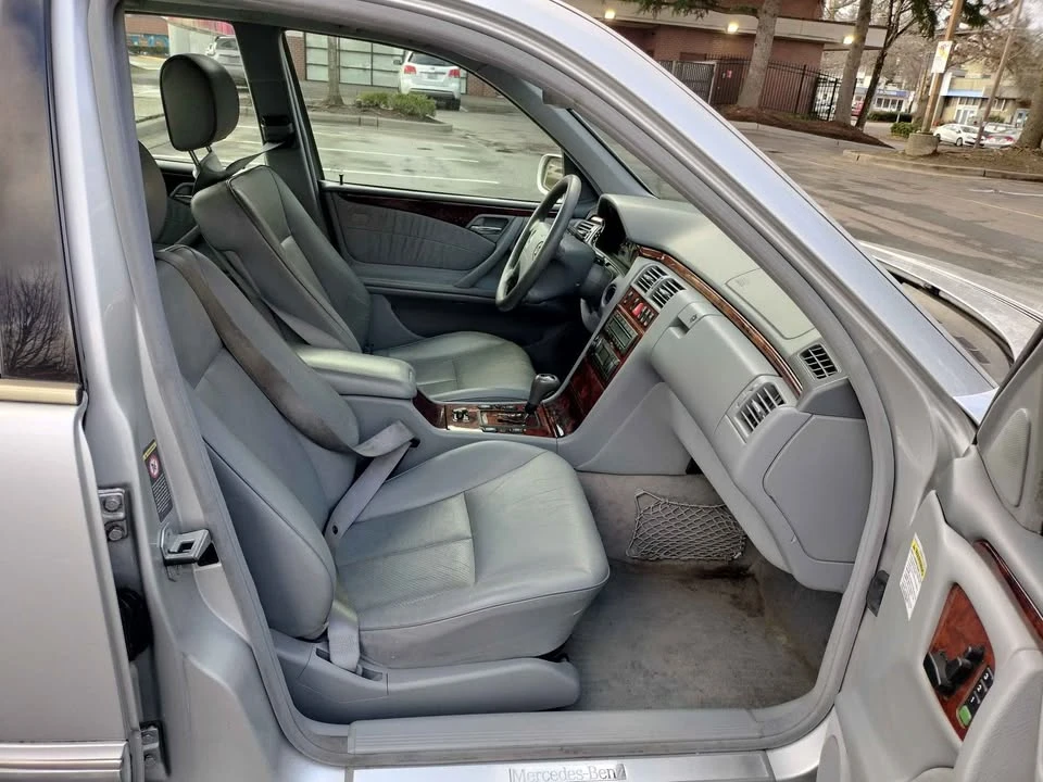2000 Mercedes-Benz W210 E-Class - Image 10 of 16