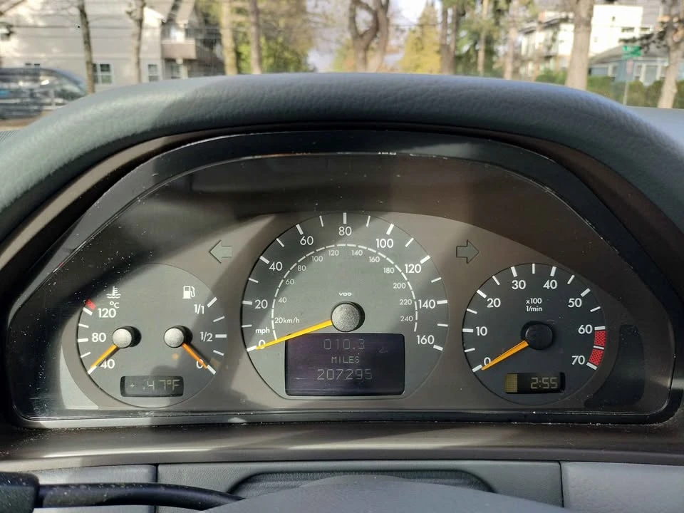 2000 Mercedes-Benz W210 E-Class - Image 14 of 16