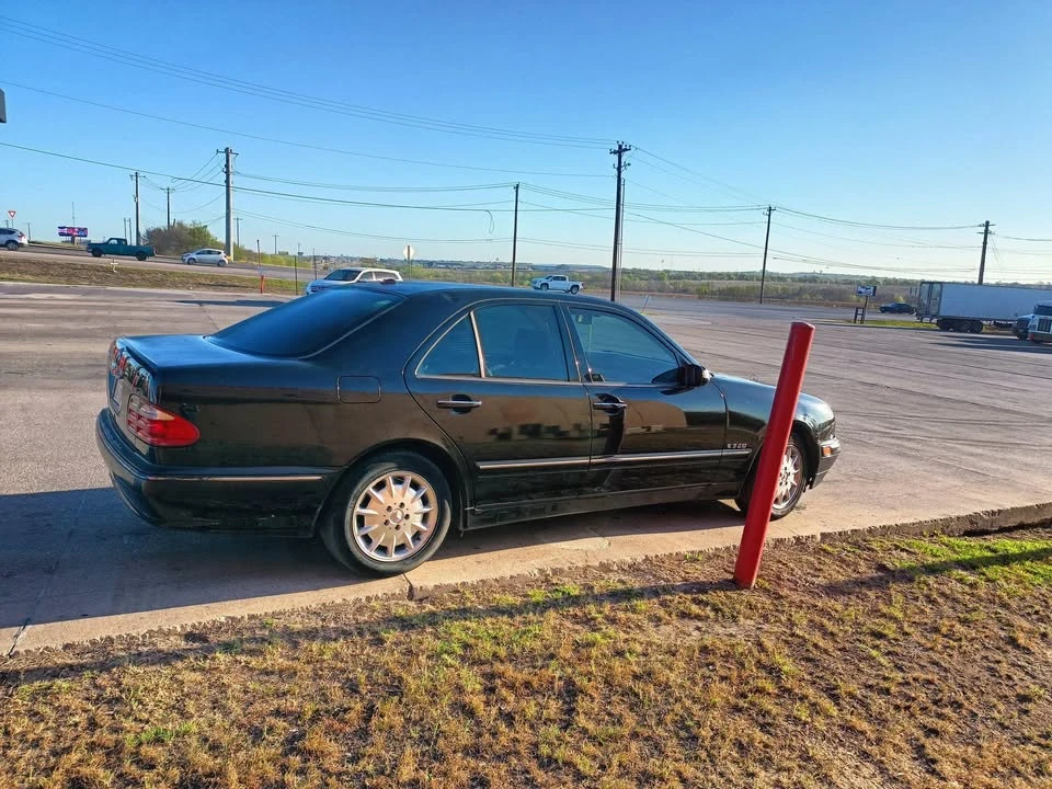 2000 Mercedes-Benz W210 E-Class - Image 2 of 10