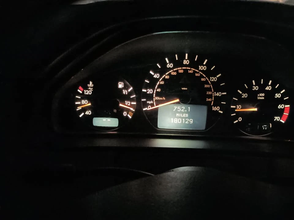 2000 Mercedes-Benz W210 E-Class - Image 9 of 10