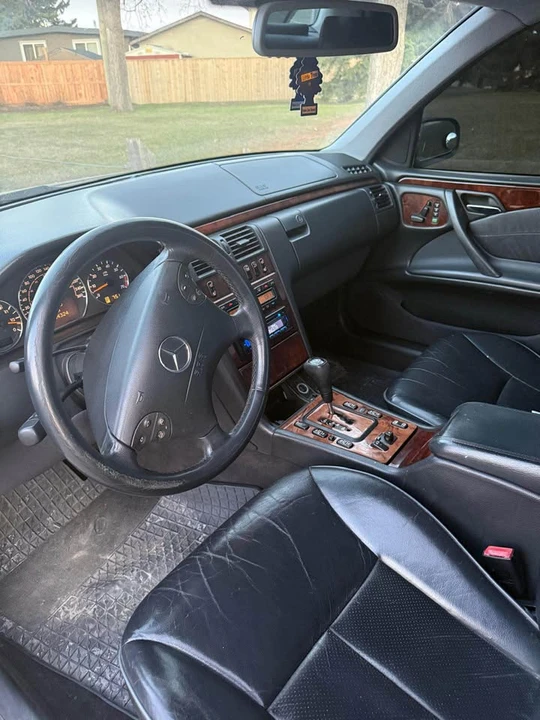 2000 Mercedes-Benz W210 E-Class - Image 11 of 17