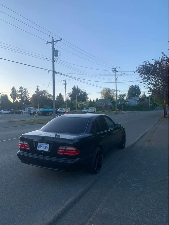 2000 Mercedes-Benz W210 E-Class - Image 2 of 14