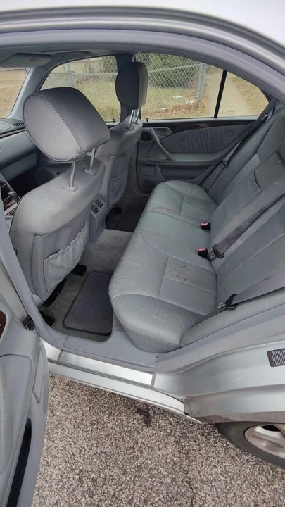 2000 Mercedes-Benz W210 E-Class - Image 4 of 19