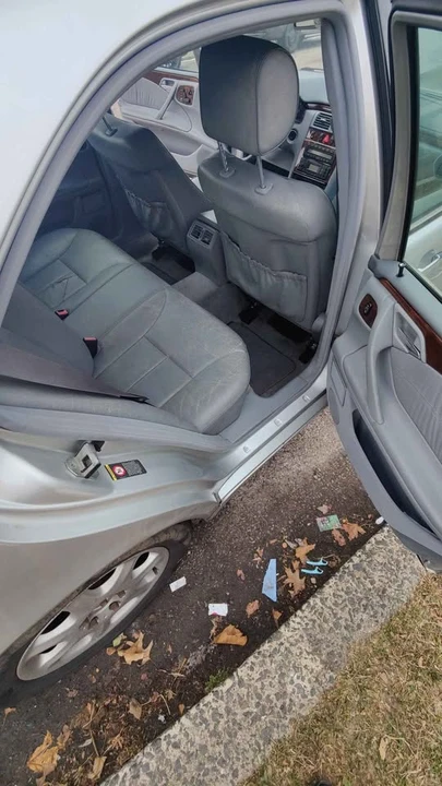 2000 Mercedes-Benz W210 E-Class - Image 18 of 19