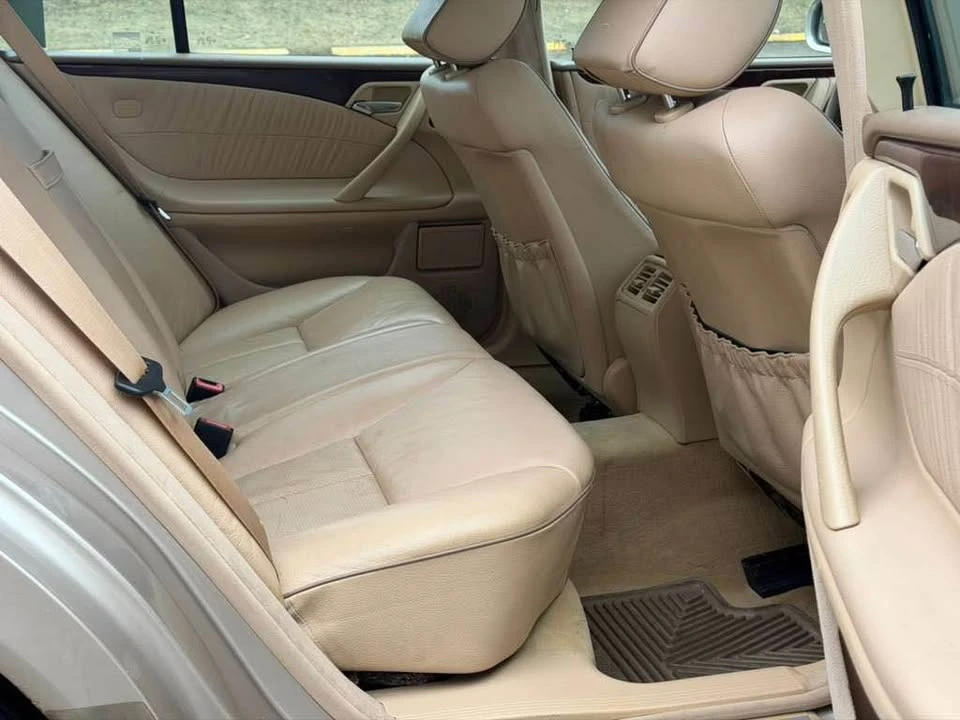 2000 Mercedes-Benz W210 E-Class - Image 10 of 18