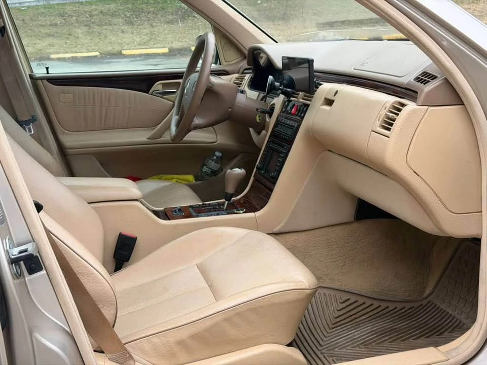 2000 Mercedes-Benz W210 E-Class - Image 9 of 18