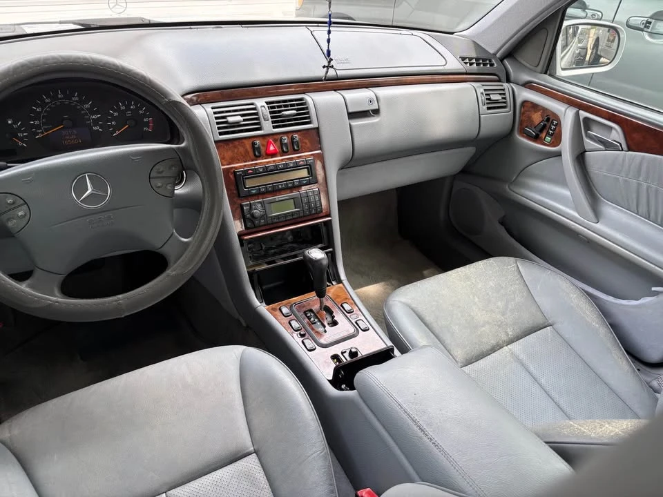 2000 Mercedes-Benz W210 E-Class - Image 6 of 8