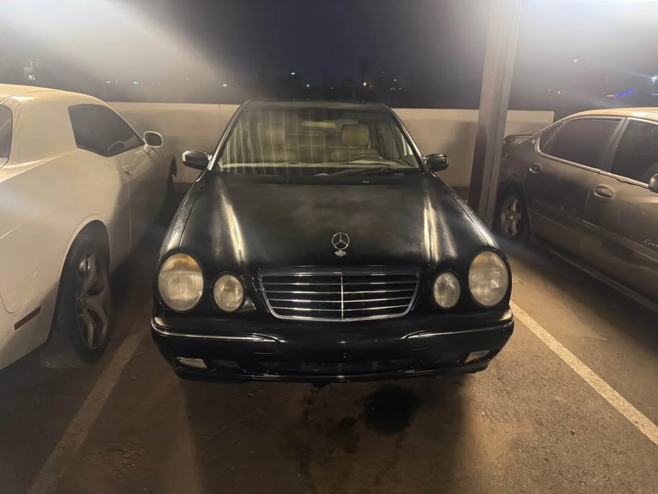 2000 Mercedes-Benz W210 E-Class - Image 9 of 16