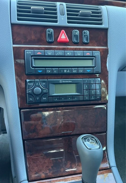 2000 Mercedes-Benz W210 E-Class - Image 11 of 20