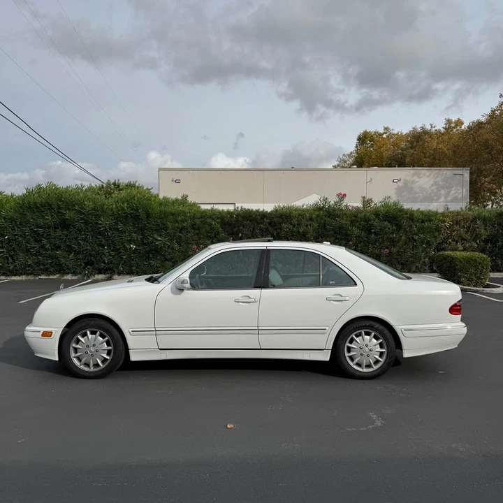 2000 Mercedes-Benz W210 E-Class - Image 8 of 13