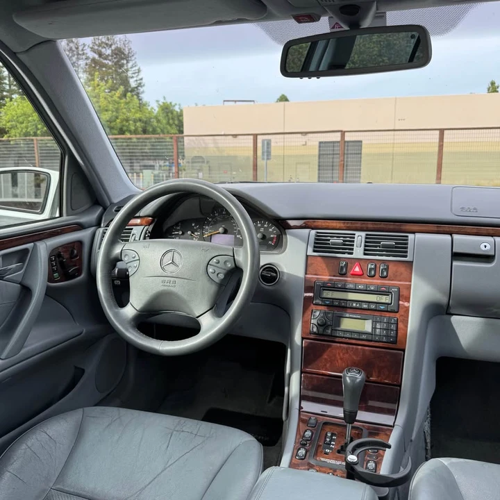 2000 Mercedes-Benz W210 E-Class - Image 11 of 13