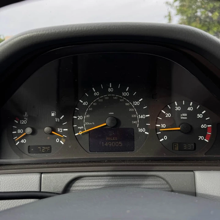 2000 Mercedes-Benz W210 E-Class - Image 9 of 13