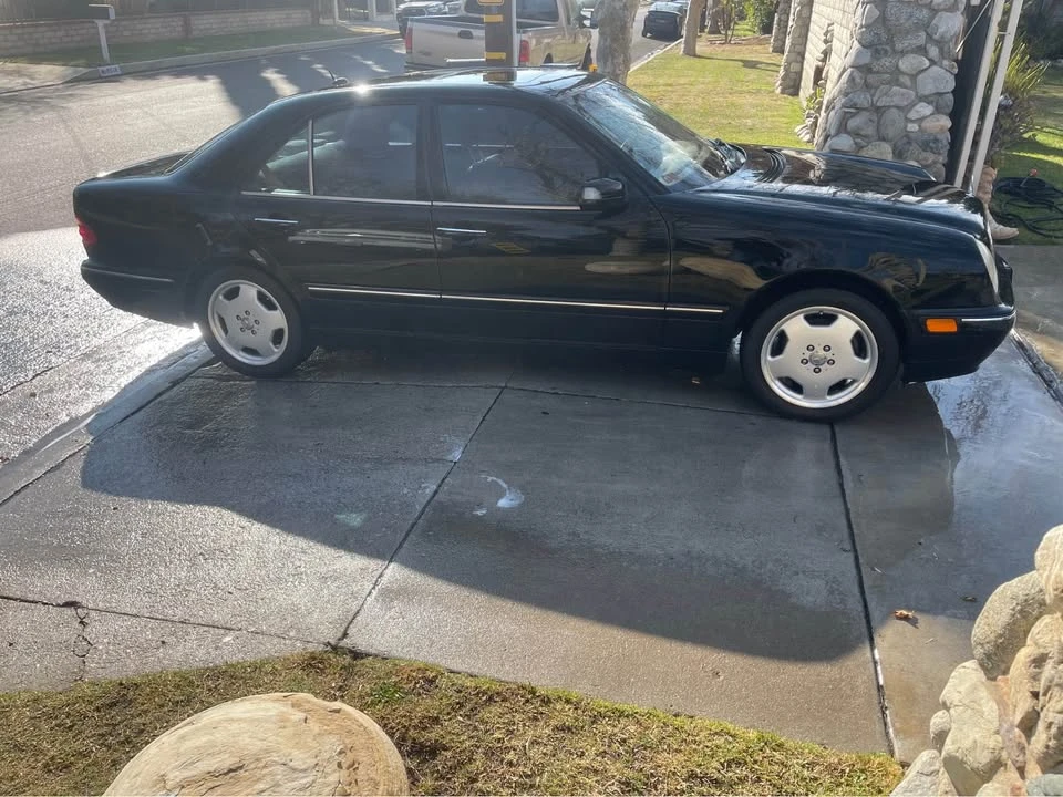 2000 Mercedes-Benz W210 E-Class - Image 2 of 8