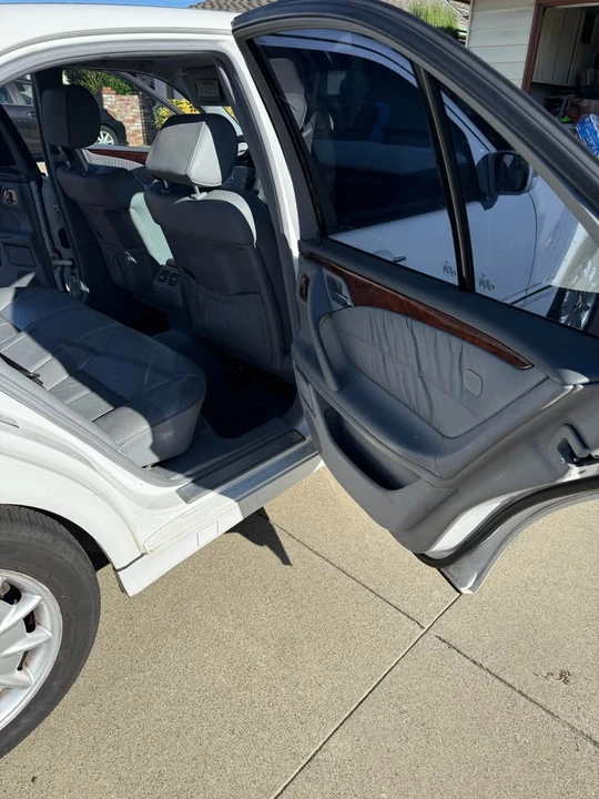 2000 Mercedes-Benz W210 E-Class - Image 7 of 11