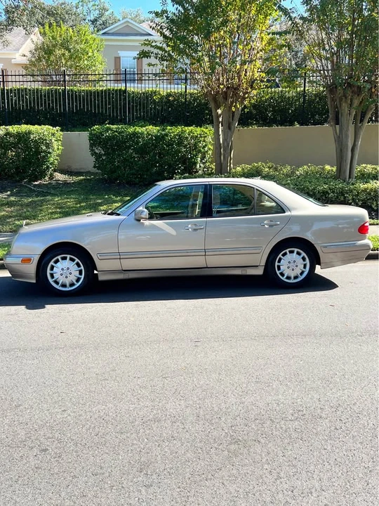 2000 Mercedes-Benz W210 E-Class - Image 4 of 8