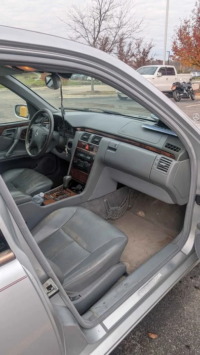 2000 Mercedes-Benz W210 E-Class - Image 3 of 19