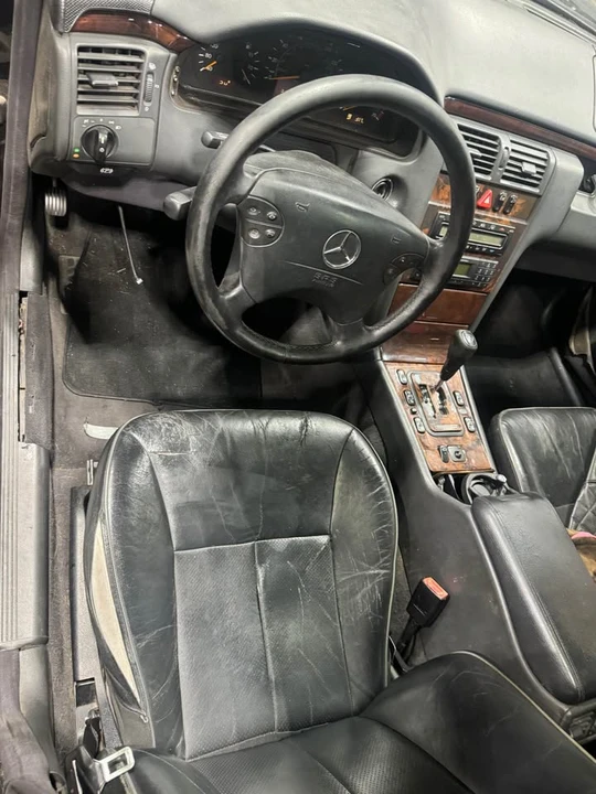 2000 Mercedes-Benz W210 E-Class - Image 6 of 7