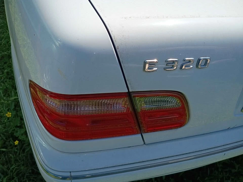 2000 Mercedes-Benz W210 E-Class - Image 4 of 19