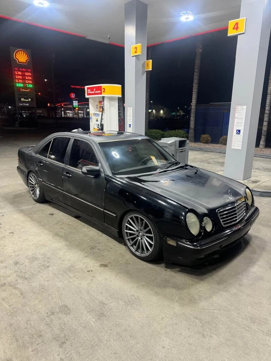 2000 Mercedes-Benz W210 E-Class - Image 3 of 7