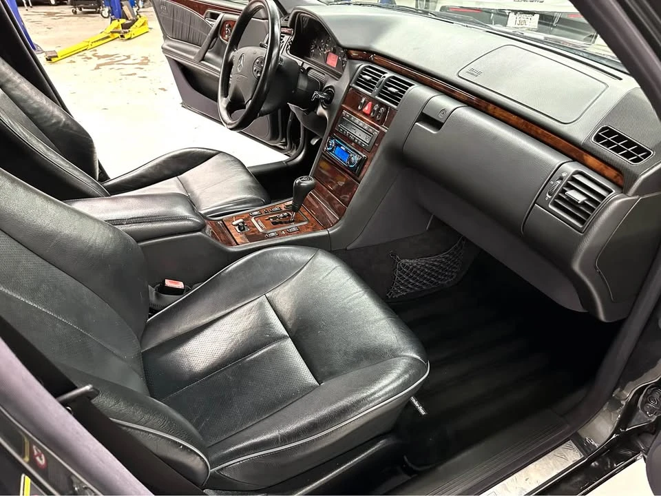 2000 Mercedes-Benz W210 E-Class - Image 3 of 8