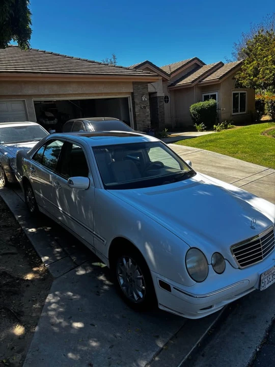 2000 Mercedes-Benz W210 E-Class - Image 2 of 13
