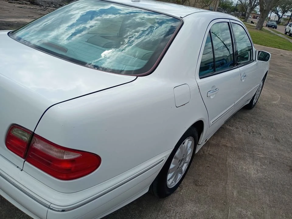 2000 Mercedes-Benz W210 E-Class - Image 2 of 19
