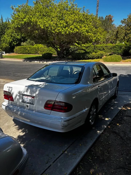 2000 Mercedes-Benz W210 E-Class - Image 4 of 13