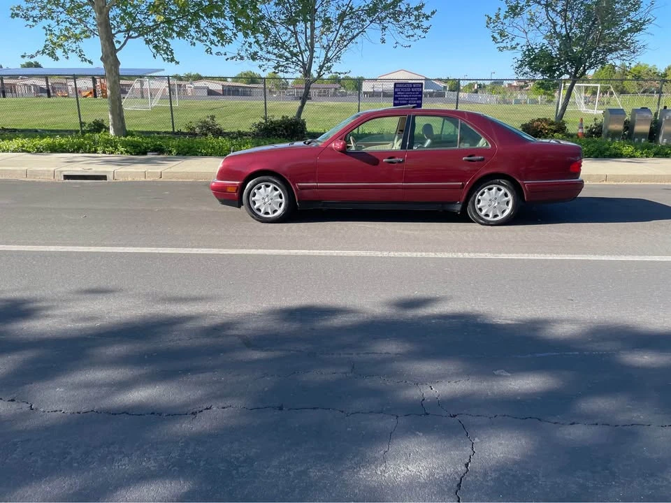 2000 Mercedes-Benz W210 E-Class - Image 5 of 8
