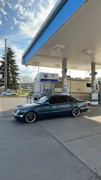 2000 Mercedes-Benz E 320 Sedan
