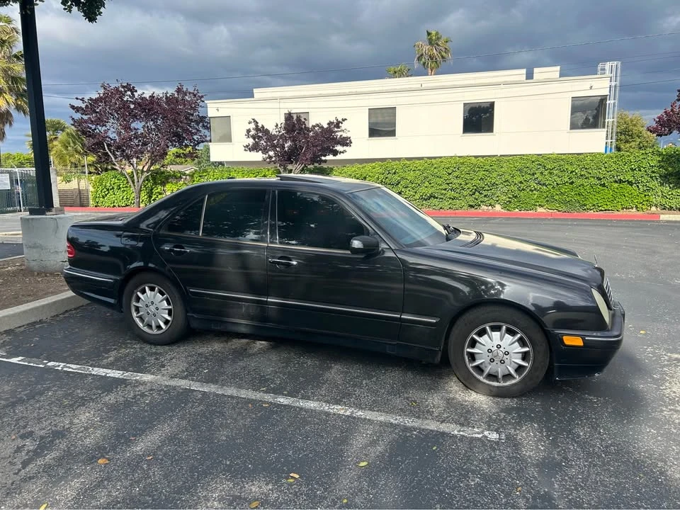2000 Mercedes-Benz W210 E-Class - Image 4 of 10