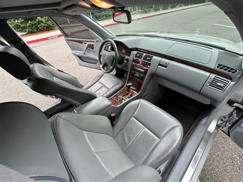 2000 Mercedes-Benz W210 E-Class - Image 9 of 14