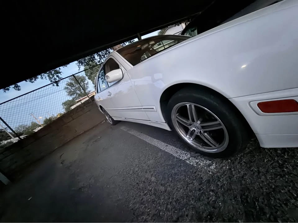2000 Mercedes-Benz W210 E-Class - Image 2 of 6