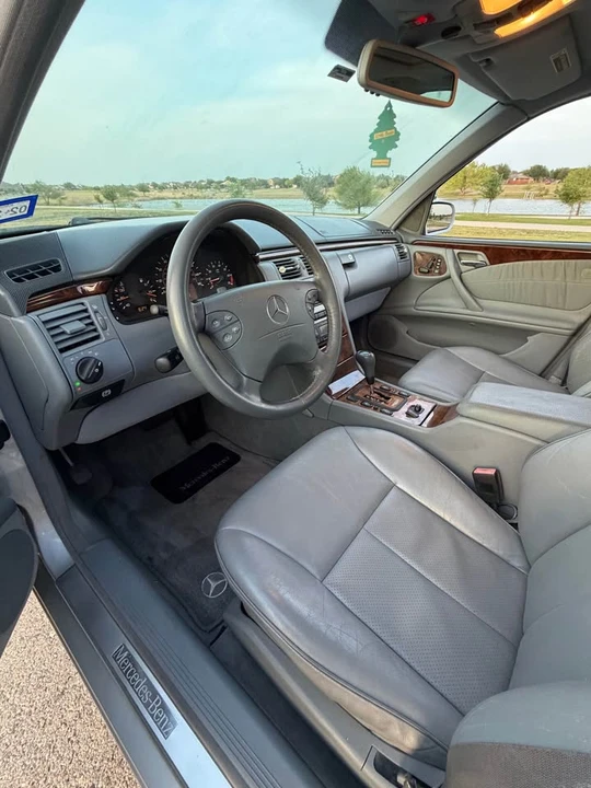 2000 Mercedes-Benz W210 E-Class - Image 9 of 18
